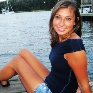 Meet your Posher, Katelyn